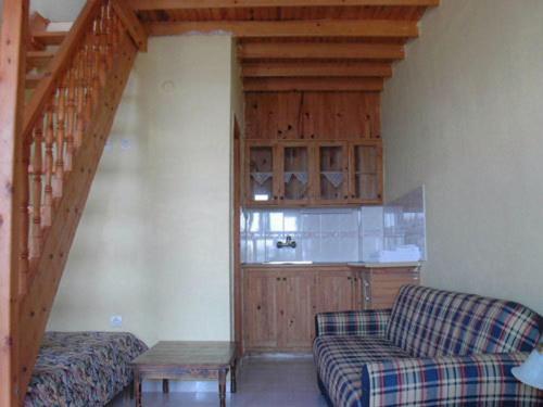 Number One Apart Hotel Karaburun  Chambre photo