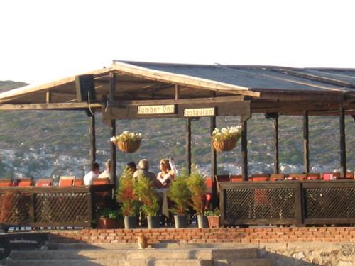 Number One Apart Hotel Karaburun  Extérieur photo