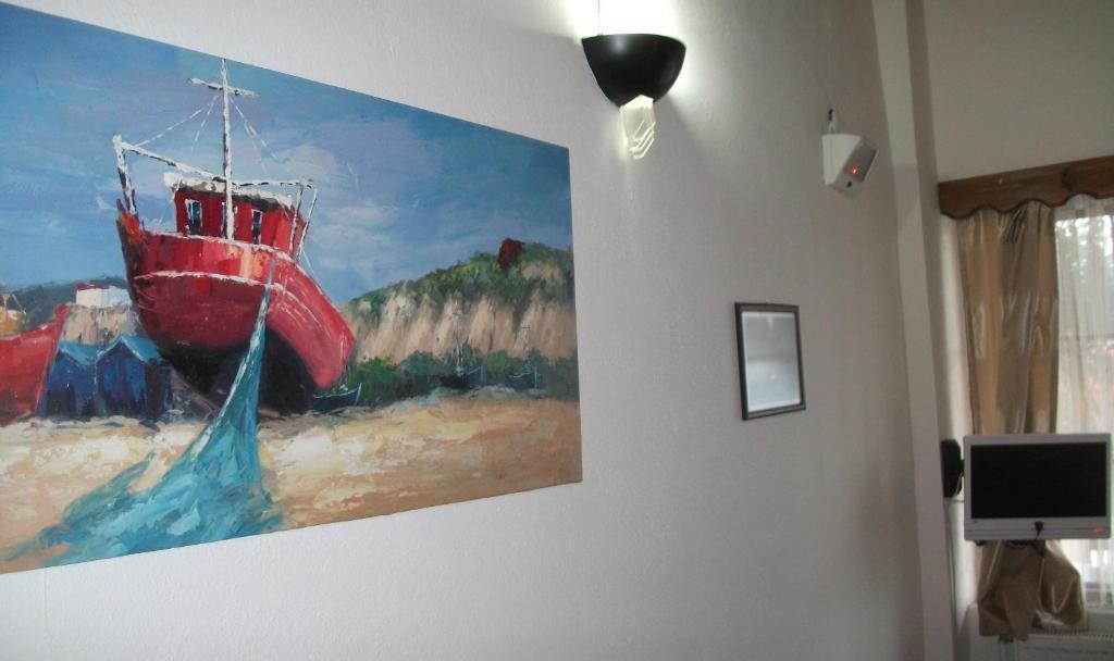 Number One Apart Hotel Karaburun  Chambre photo